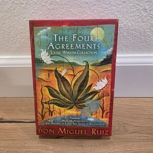 The Four Agreements by Don Miguel Ruiz - Red and Green Cover
